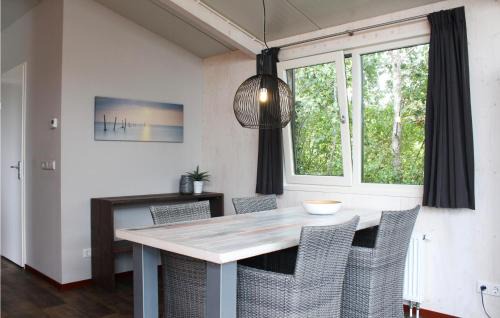 Sint-Annaland House | 2 Bedroom Cozy Home In Sint-Annaland