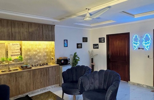 E-11 Sector Apartment | 2-bedroom family-friendly apartment in Islamabad with all basic amenities.