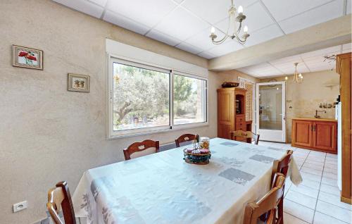 Caromb Apartment | 2 Bedroom Gorgeous Apartment In Caromb