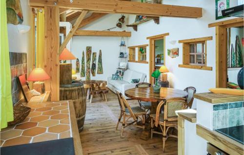 Plouguerneau House | 2 Bedroom Gorgeous Home In Plouguerneau