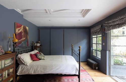 Dulwich House | 2-bedroom house with balcony & garden access