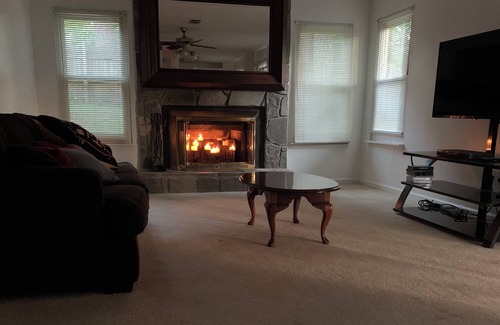 Lawrenceville House | 2-bedroom house in welcoming Lawrenceville with WiFi, fitness room, AC