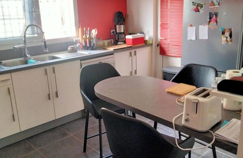 Pin - Vert Galant Bed & Breakfast | 2-bedroom house to rent for the 24 h du Mans period