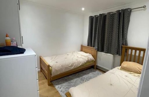 Lady Margaret House | 2 Bedroom House - West London