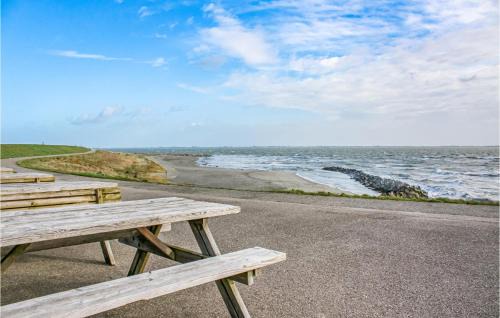 Heinkenszand House | 2 Bedroom Lovely Home In Heinkenszand