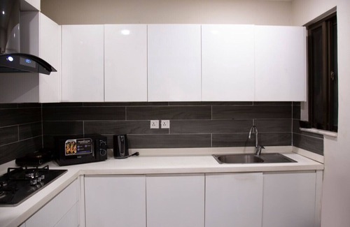 Lahore Apartment | 2-Bedroom Luxury Apartment – Perfect for 5 Guests