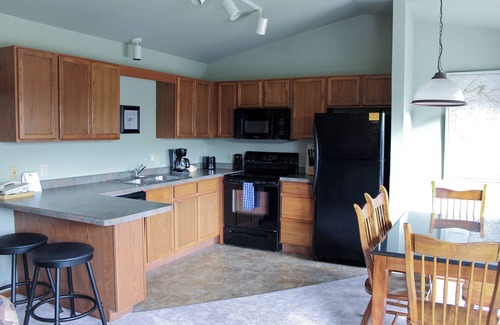Eagle River Condo | 2 bedroom Lynx Lake condo in Eagle River WI