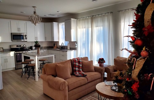 Payson House | 2 bedroom modern home in a private neighborhood10% weekly/15% monthly discount