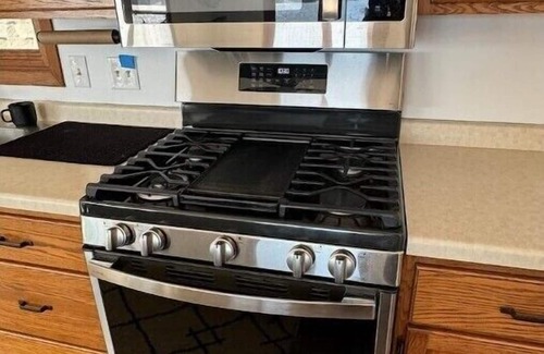 New Auburn Cottage | 2-bedroom modern lake cottage steps off the water just 1.5 hrs from Minneapolis.