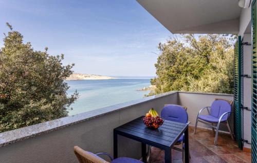 Lopar Apartment | 2 Bedroom Nice Apartment In Lopar