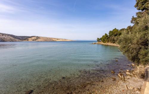 Lopar Apartment | 2 Bedroom Nice Apartment In Lopar