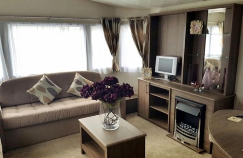 Cambridge Apartment | 2 bedroom park home.