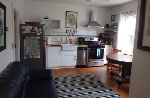 Wellfleet House | 2 Bedroom Private Apt. in 1825 Whaler's Home on Duck Creek