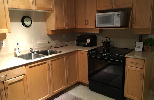 Lower Sumas Mountain House | 2 Bedroom Private Suite In East Abbotsford with Stunning Views