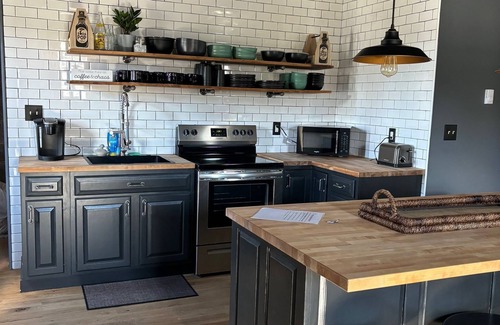 Mount Carmel House | 2 Bedroom Restored Historic Landmark-Old Industrial Soda Factory in Mount Carmel