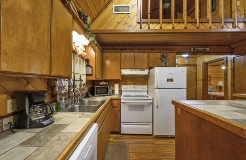 Broken Bow Cabin | 2 Bedroom Riverfront A-Frame Cabin with Deck