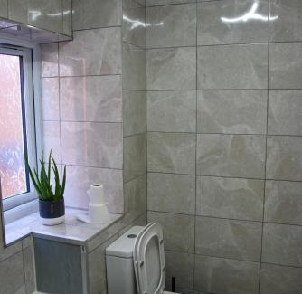 Luton Apartment | 2 Bedroom semi-detached house Luton