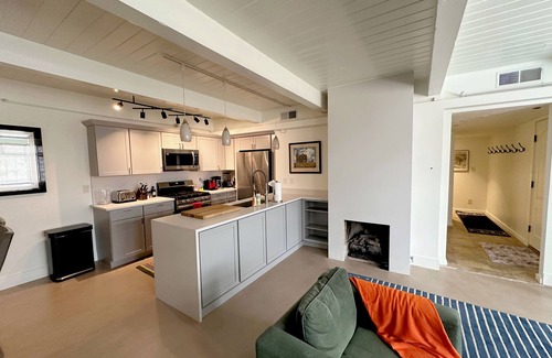 Snowmass Village Condo | 2-bedroom ski in ski out condo in Snowmass Village with hot tubs and sauna