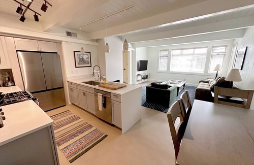 Snowmass Village Condo | 2-bedroom ski in ski out condo in Snowmass Village with hot tubs and sauna