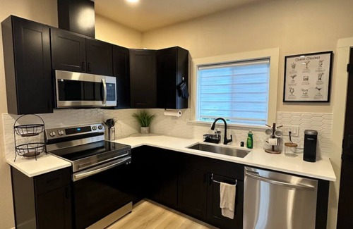 Vancouver House | 2-bedroom vacation home just 13 minutes drive to Moda Center