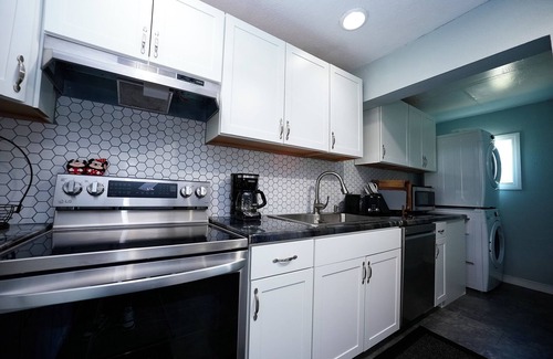 Fort Pierce Villa | 2-bedroom villa in gorgeous Fort Pierce with AC, WiFi, fitness room