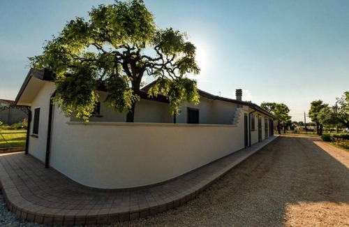 Borgo Montone Villa | 2 Bedroom Villa in Emilia-Romagna