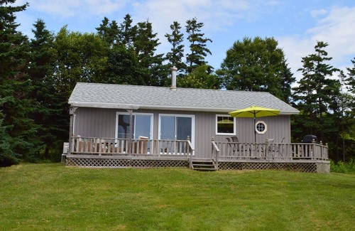 Rice Point Cottage | 2-bedroom waterfront cottage in beautiful PEI