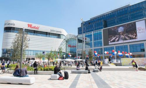 Shepherd's Bush Apartment | 2 Bedroom Westfield Apartment Near Central London