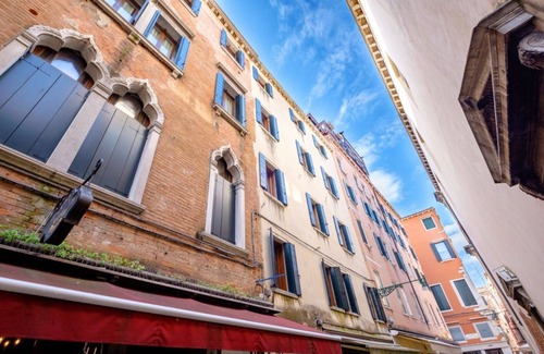 Castello Apartment | 2 bedrooms, 2 bathrooms, lift, air conditioning/floor heating, SKY, WiFi