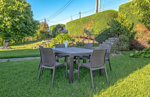 Cangas Apartment | 2 bedrooms apartement at Vilanova 100 m away from the beach with sea view enclosed garden and wifi