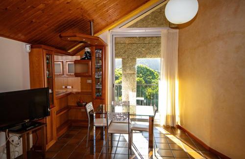 Cangas Apartment | 2 bedrooms apartement at Vilanova 100 m away from the beach with sea view enclosed garden and wifi