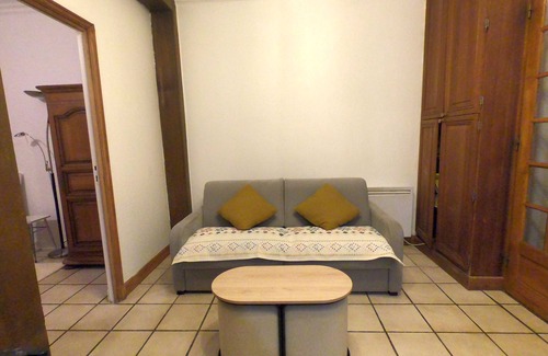 Bagnolet Apartment | 2 Bedrooms apartment near Paris