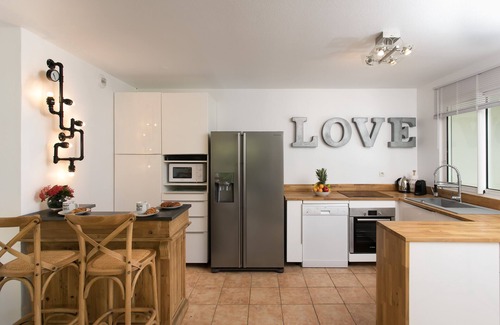 Orient Bay Villa | 2 bedrooms, private pool and sea view