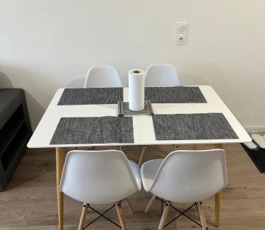 Le Blanc-Mesnil Apartment | 2 bedrooms proche Paris/CDG/Bourget/Parc des expo