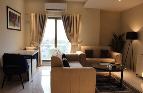 Lahore Apartment | 2 Bedrooom Apartment in the Heart of Lahore with Gym Access