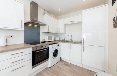 Reading City Centre Apartment | 2 Beds| Fully Equipped Apartment | Reading Central