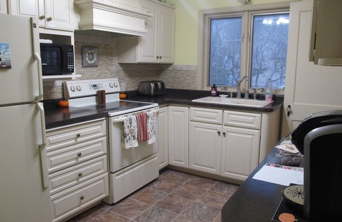 Kutzky Park House | 2 Blks St Marys Main Fl Beds Bath CoveredByFaith