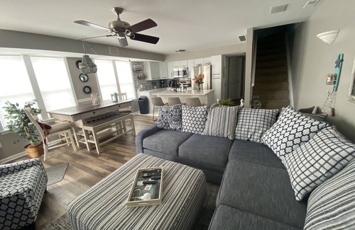 North Wildwood House | 2 Blocks From Beach 1st Floor Town Home 316 E 17th Ave w/beach cruisers
