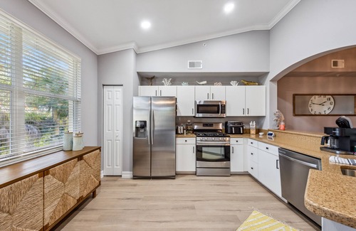 Tarpon Bay Condo | 2 BR 2 Bath Newly Renovated Condo