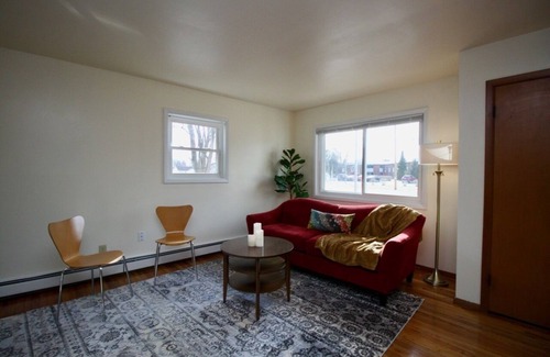 Beloit House | 2-BR Duplex Near Healthcare Facilities/Interstate