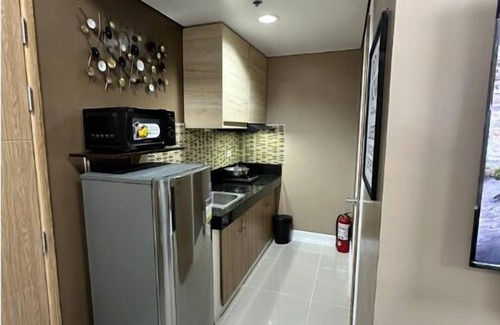 Paranaque Condo | 2 BR Fully Furnished Condo Parañaque with Pool and Parking - Bloom 1135