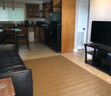 Highlands - Perkins Apartment | 2 br washer dryer Near LSU Tiger Stadium