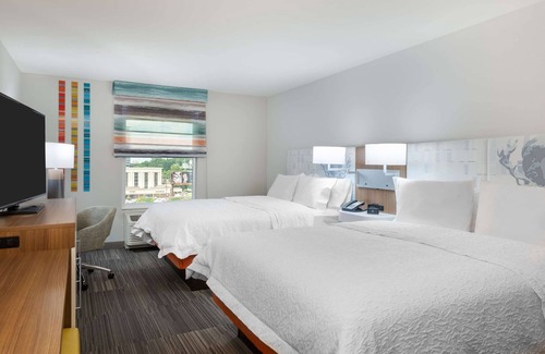 North Buckhead Hotel | 2 Connecting Suites at a Hotel