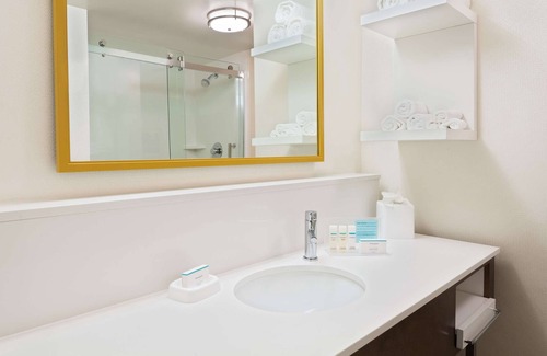 North Buckhead Hotel | 2 Connecting Suites at a Hotel