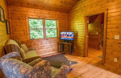 Boone House | 2 Cubs Cabin
