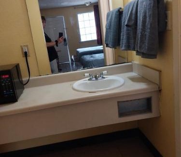 Jackson Apartment | 2 Double Beds Hotel Room 203