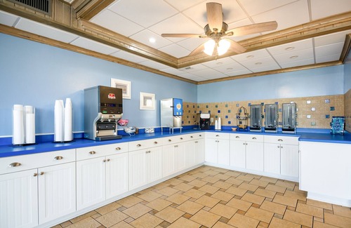 Kill Devil Hills House | 2 Double Beds Guestroom with Street View