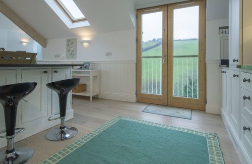 Chillington Cottage | 2 ELLA MEWS, family friendly, luxury holiday cottage in Hallsands