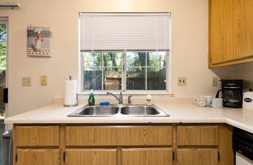 Chico House | 2 Farmhouse-Inspired Retreat w Pool-BBQ