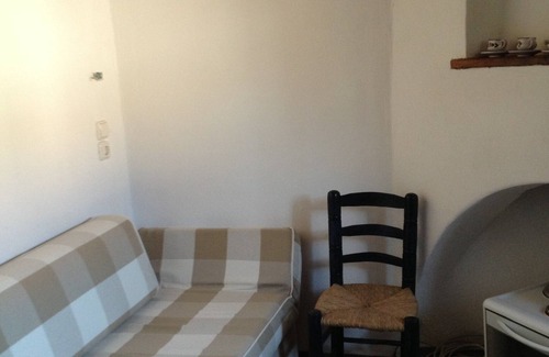 Marathokampos House | 2 floor apartment in picturesque village of Samos, great view.